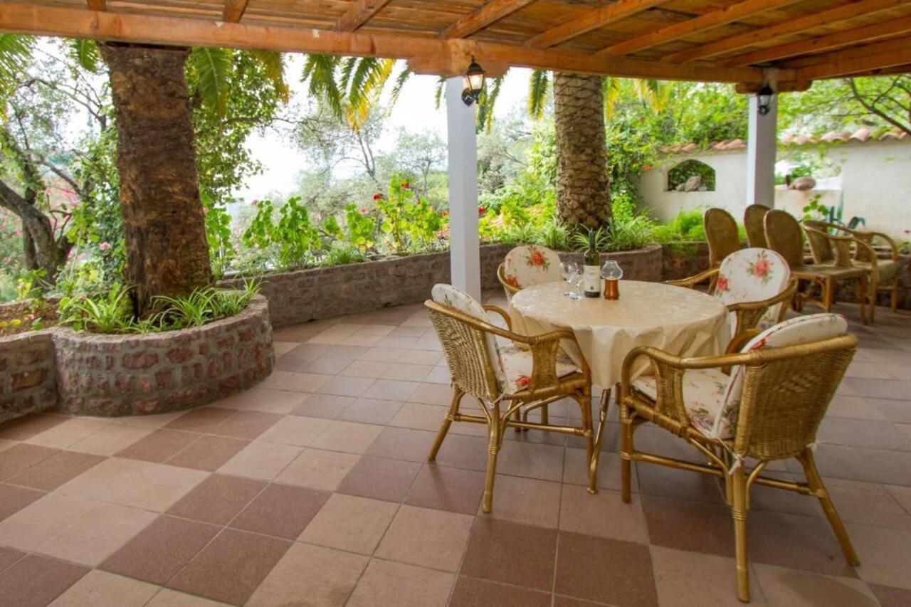 Milan'S Apartments Sveti Stefan Ngoại thất bức ảnh