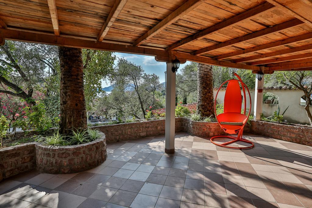 Milan'S Apartments Sveti Stefan Ngoại thất bức ảnh