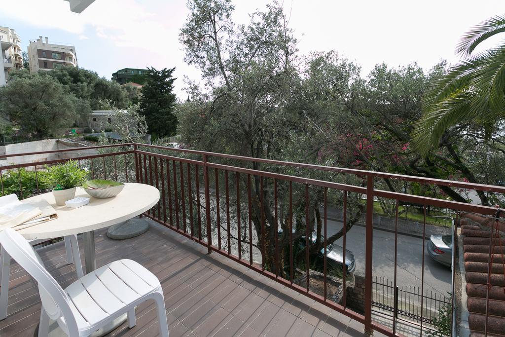 Milan'S Apartments Sveti Stefan Ngoại thất bức ảnh