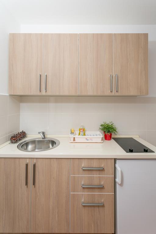 Milan'S Apartments Sveti Stefan Ngoại thất bức ảnh