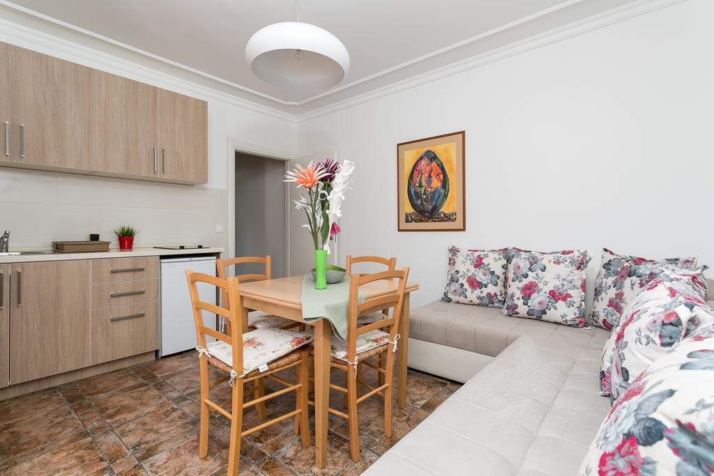 Milan'S Apartments Sveti Stefan Ngoại thất bức ảnh