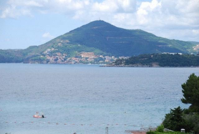 Milan'S Apartments Sveti Stefan Ngoại thất bức ảnh