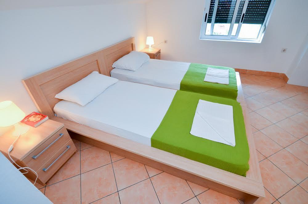 Milan'S Apartments Sveti Stefan Ngoại thất bức ảnh
