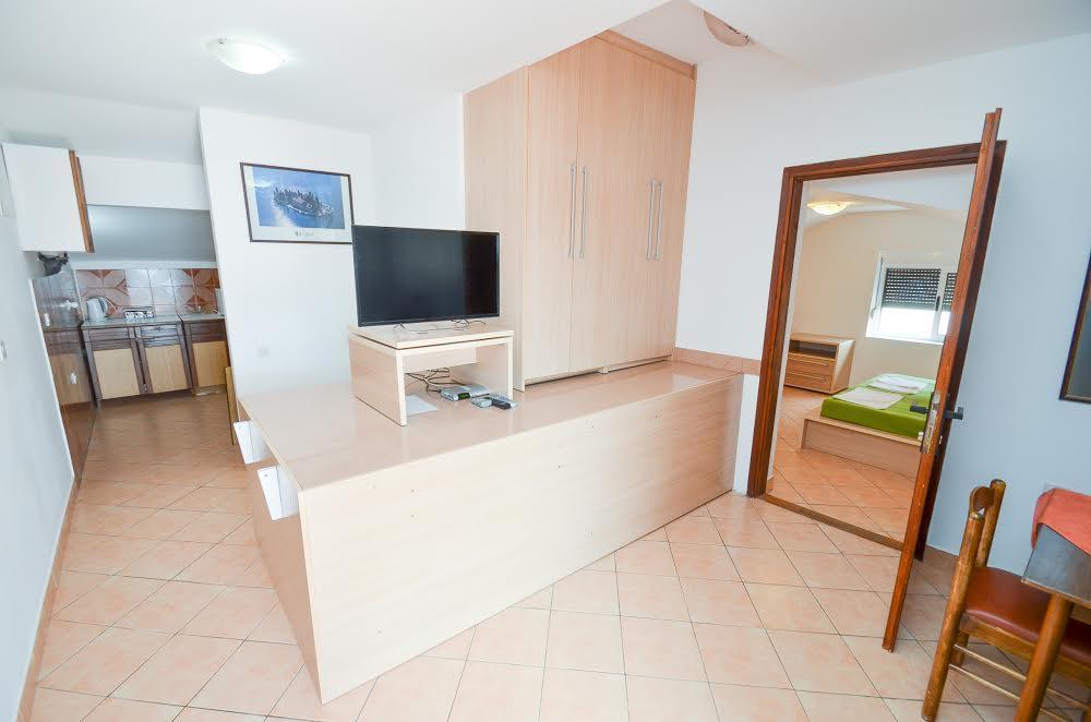 Milan'S Apartments Sveti Stefan Ngoại thất bức ảnh