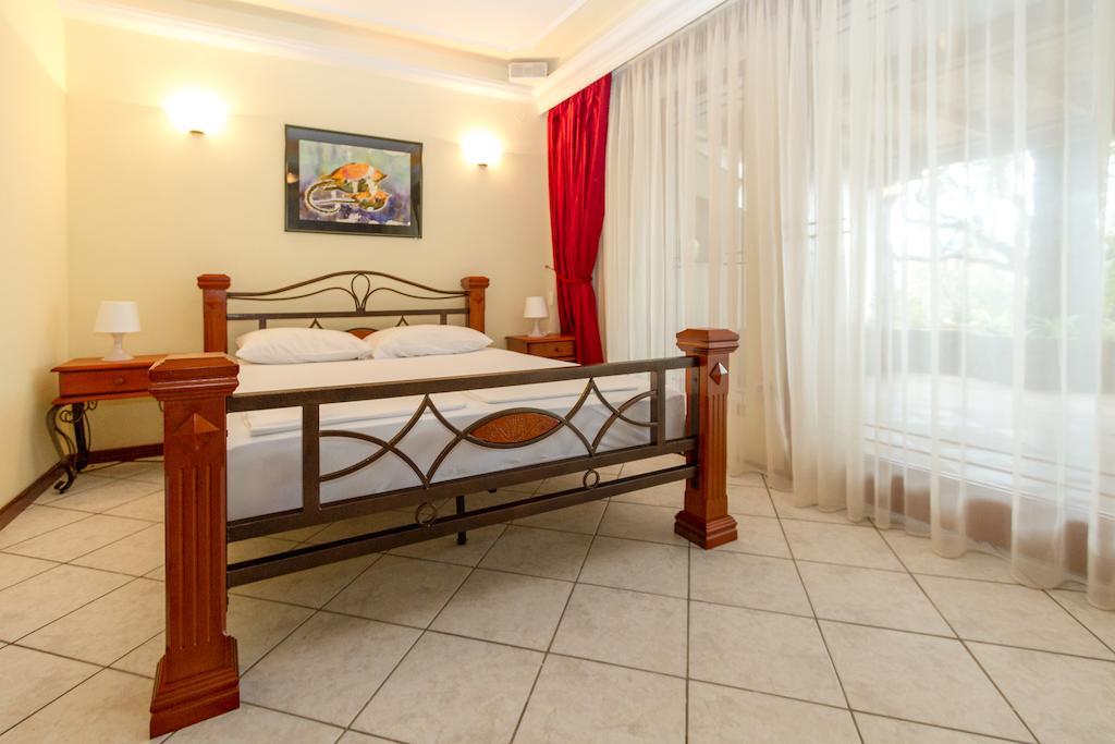 Milan'S Apartments Sveti Stefan Phòng bức ảnh